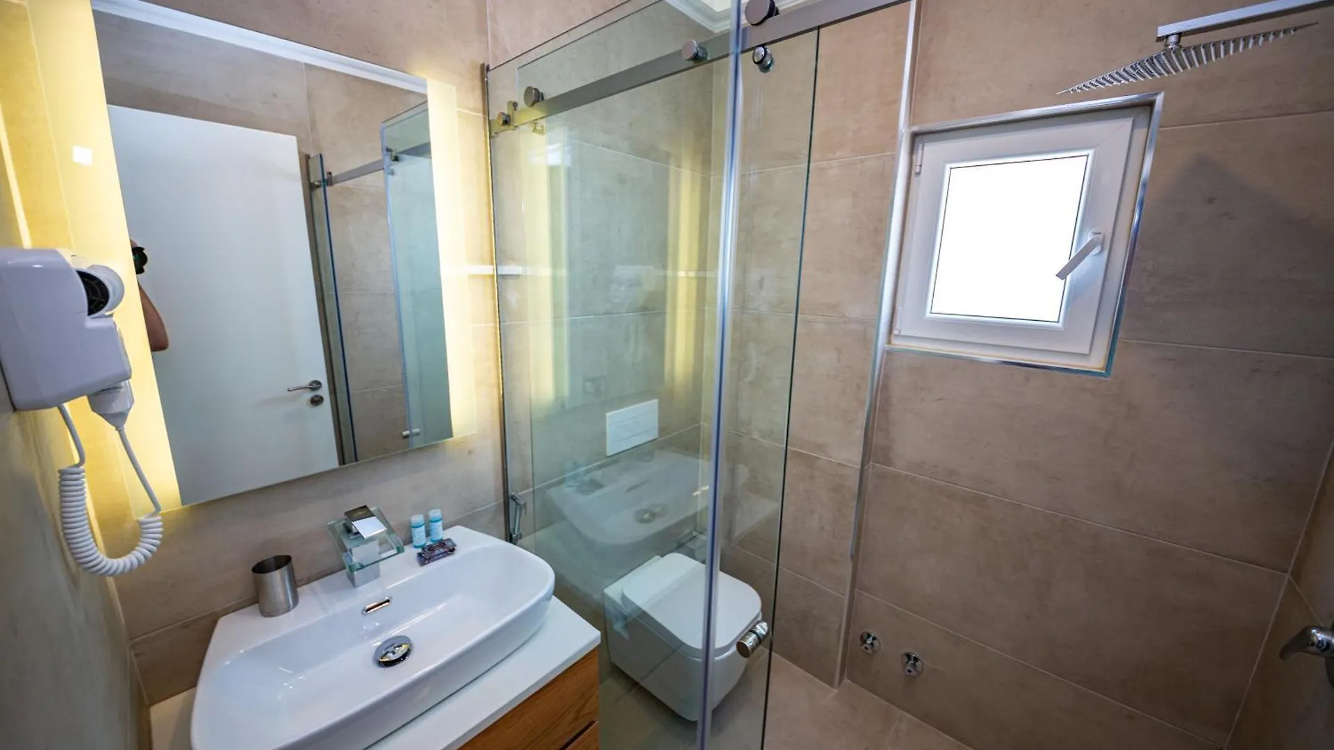 Inada Hotel Ksamil Albania