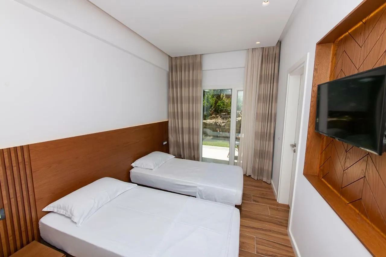 Inada Hotel Ksamil 3*,  Albania