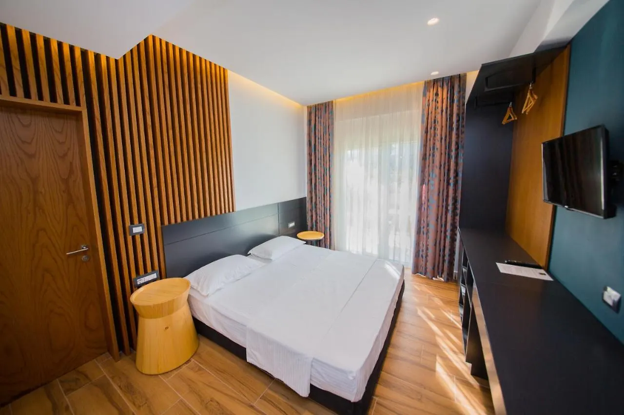 Inada Hotel Ksamil