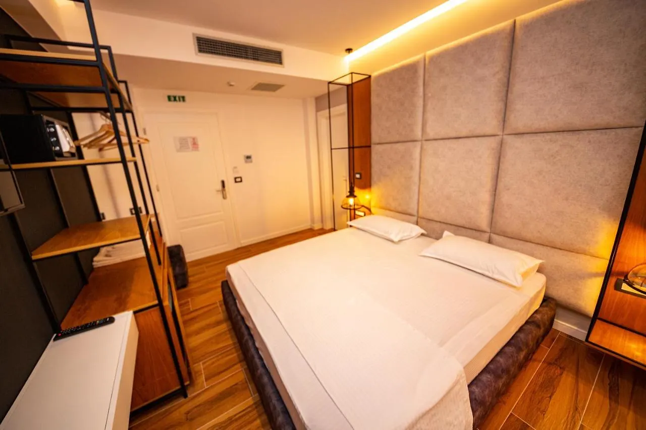 Inada Hotel Ksamil
